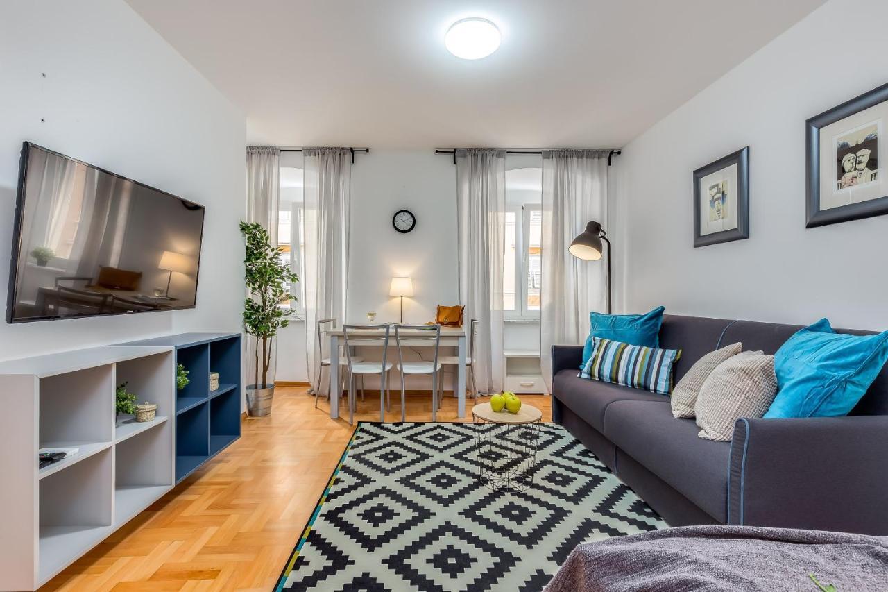 Main Street Apartments 2 リエカ エクステリア 写真